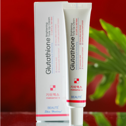 The lowest price of Glutathione brightening tone up cream in Bangladesh is Tk 900 only. Buy at the best price from zmr desire.There is currently 1 seller available, offering New item